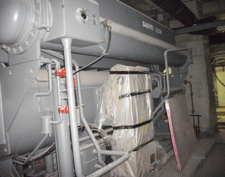 回收二手大連三洋蒸汽型雙效溴化鋰吸收式制冷機SCC-NCC